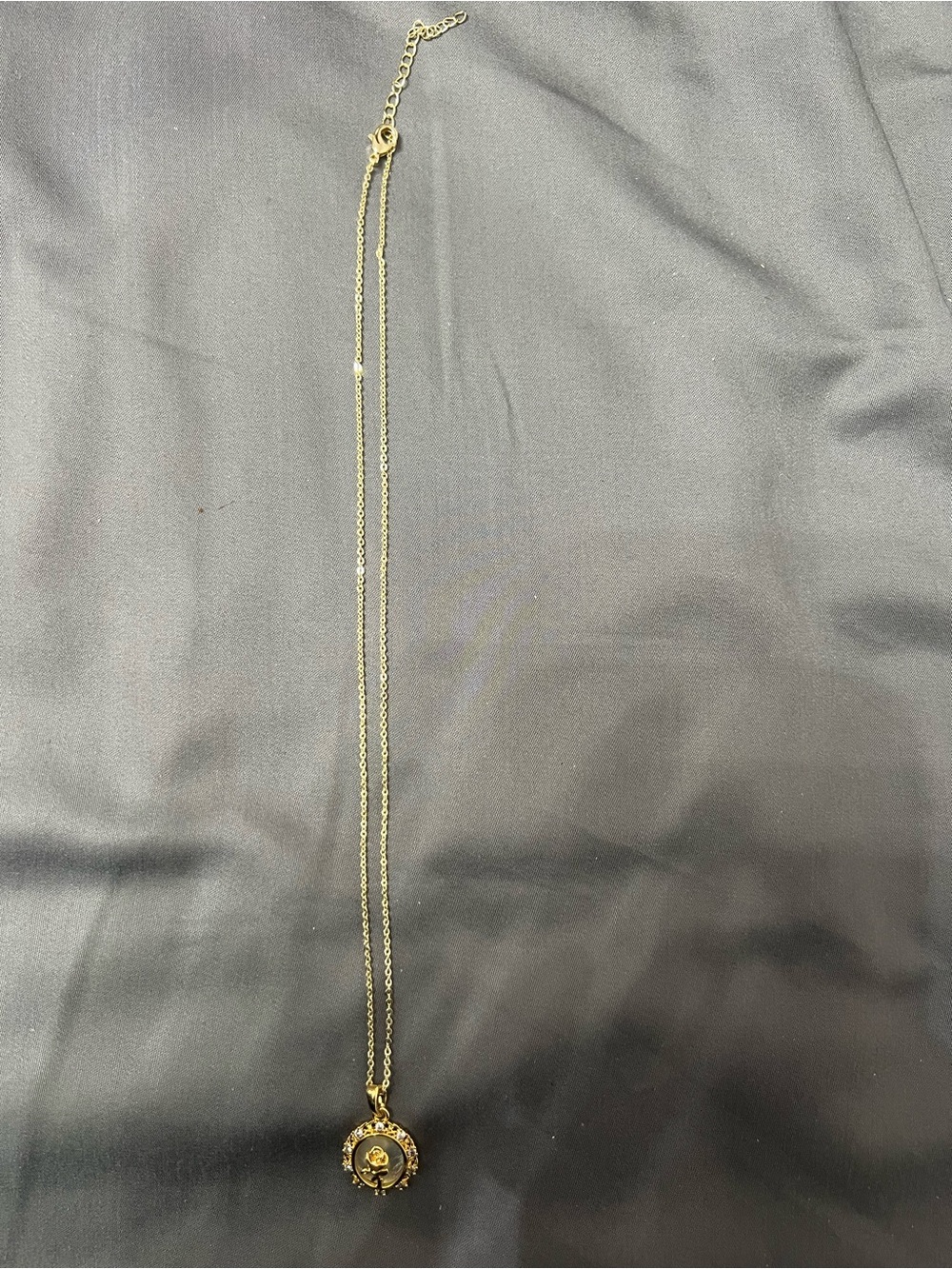 Adina Eden New in box Rose neckless